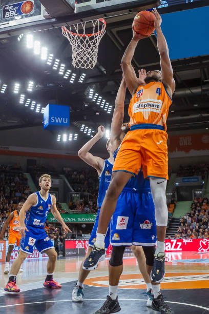 更在于她强 更在于她强