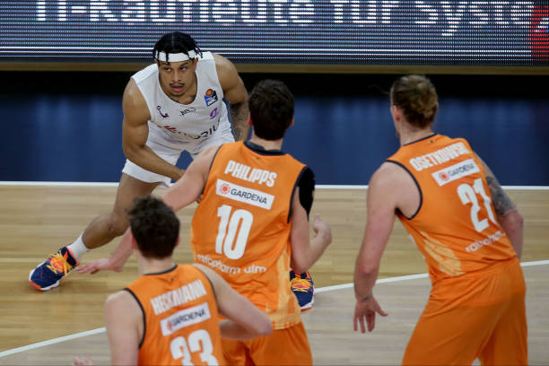 仔细分析诸 仔细分析诸